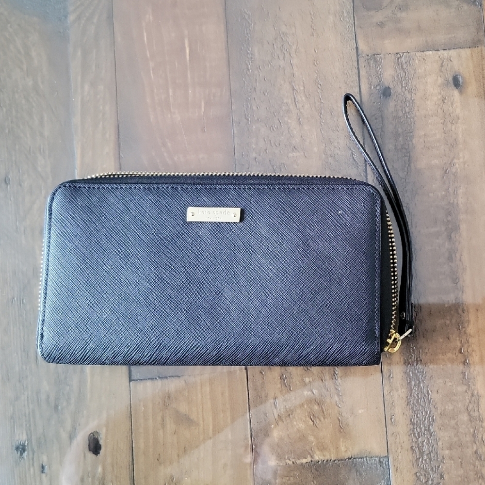 Kate Spade Black Textured Wallet